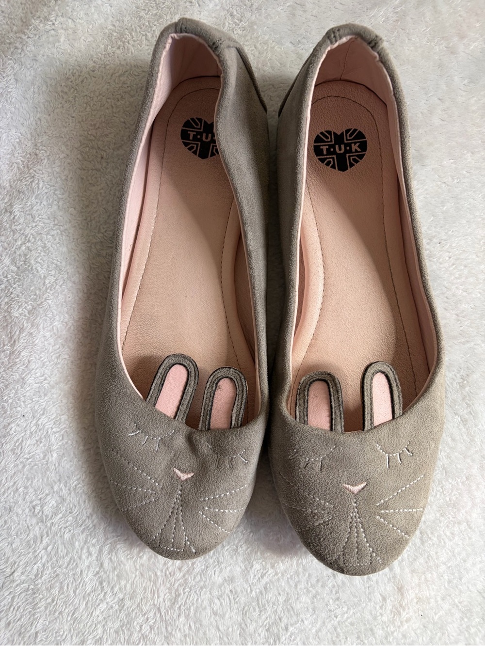 T.U.K Women's grey Suede Cat Ballet Flats with Pink Lining